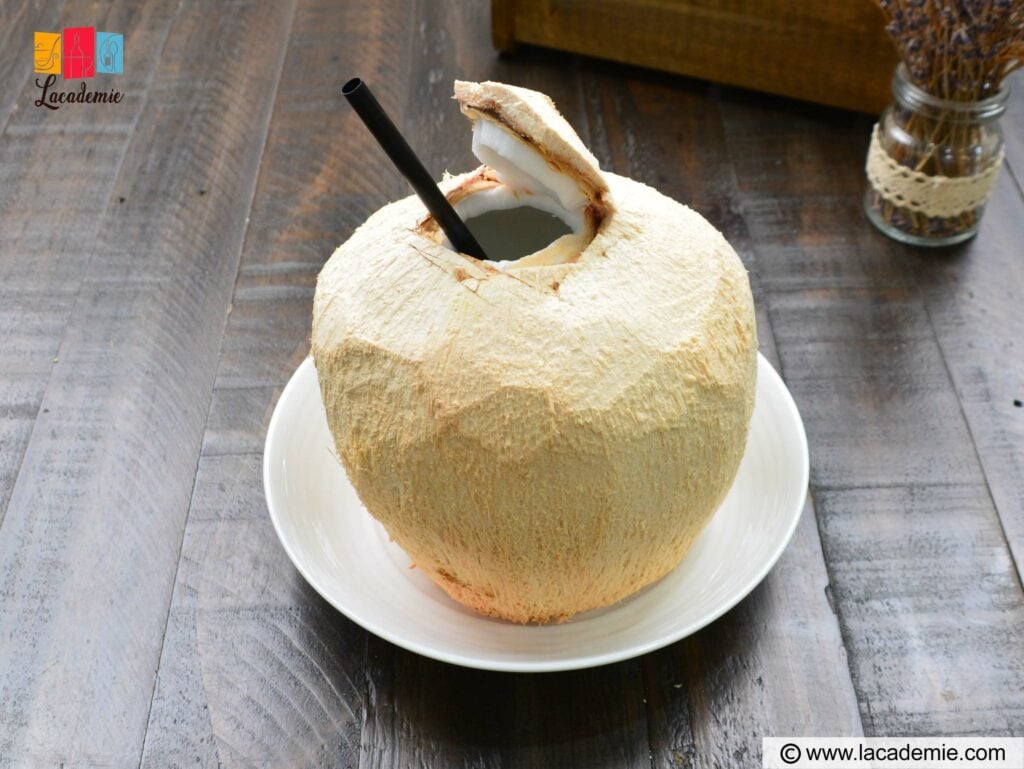 Nước Dừa – Fresh Coconut Water