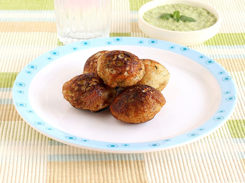 Paddu Steamed Batter Of Black Lentils