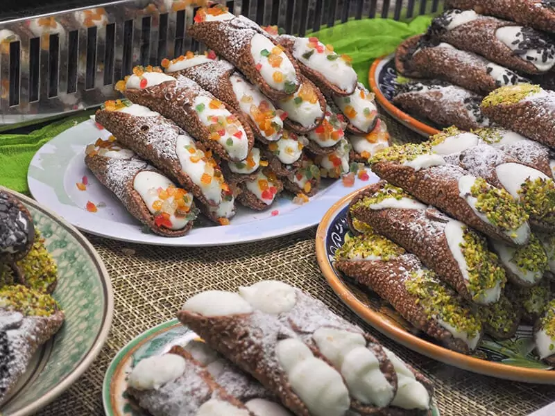 Siciliani Cannoli