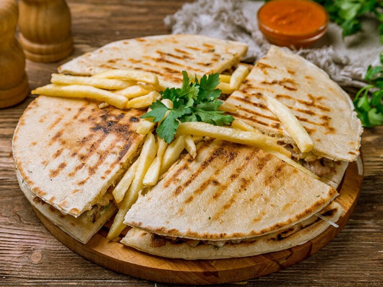 26 Most Popular Greek Street Foods 2023