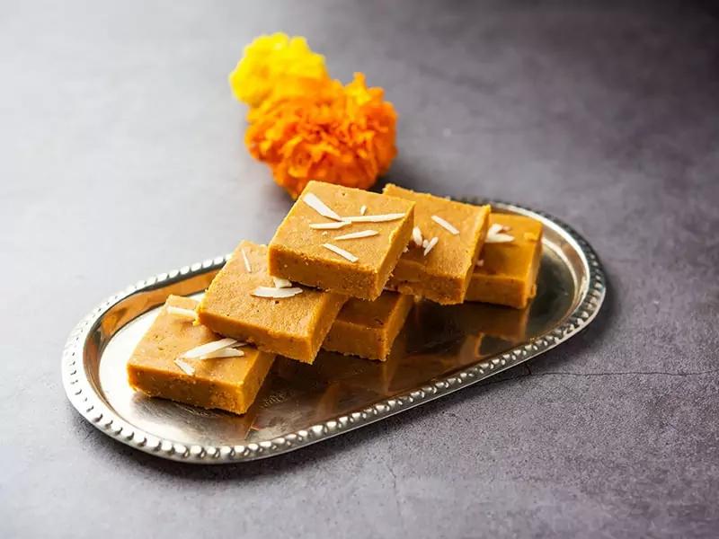 Besan Ki Barfi