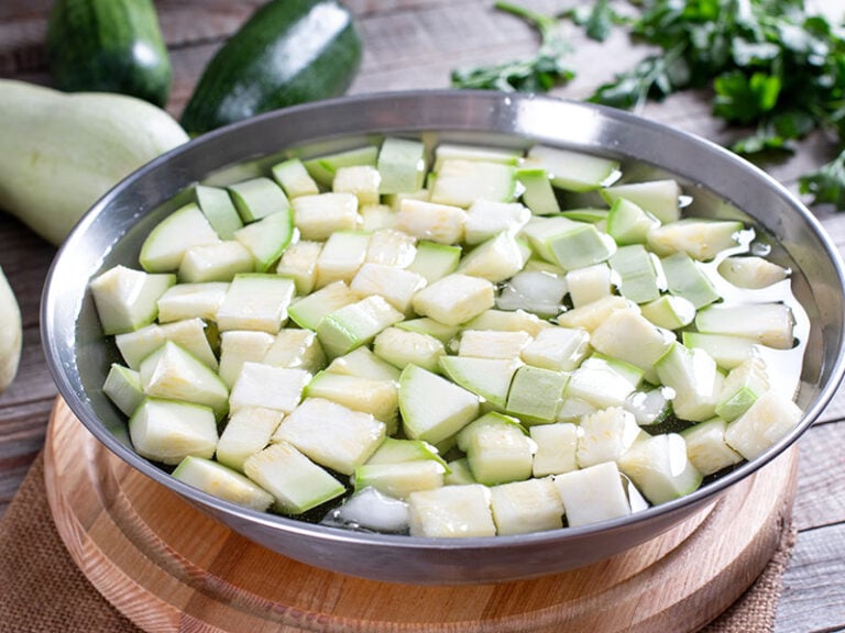 Best Ways to Store Zucchini 2024