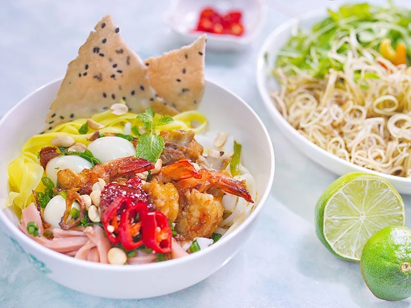 Mì Quảng Quang Style Noodle