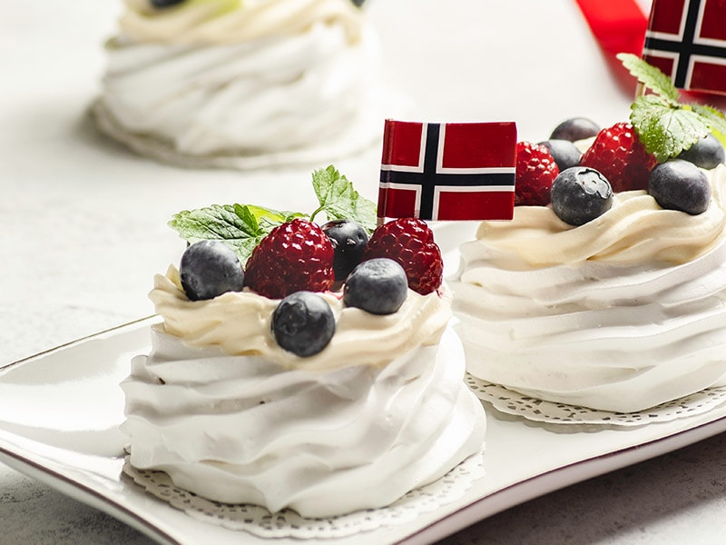 20 Norwegian Desserts (+Norwegian Rhubarb Cake)