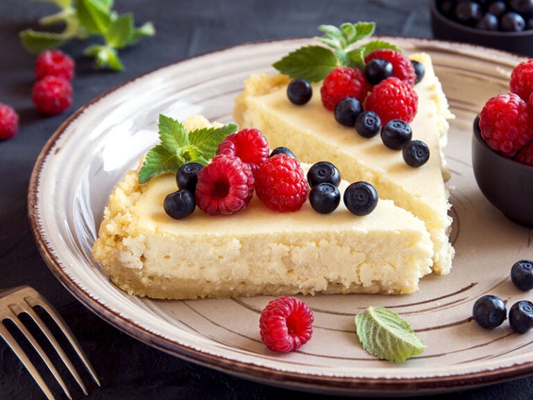13 Types of Cheesecake to Satisfy Your Sweet Tooth in 2024
