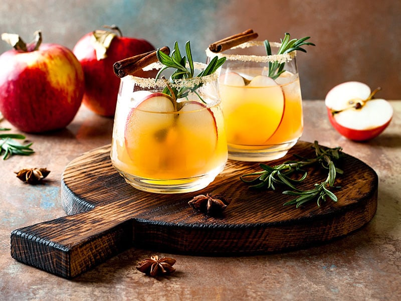 20+ Easy And Best Apple Cider Cocktails  