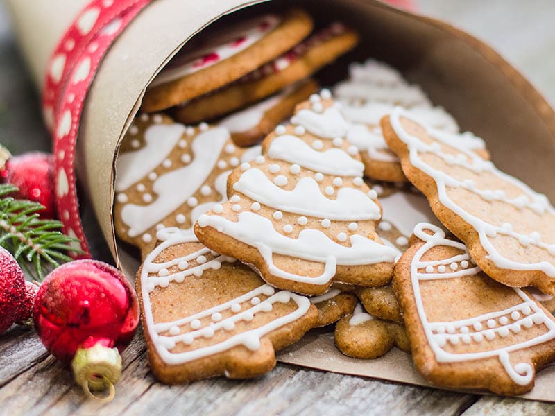 Best Winter Cookies (+ Eggless Chocolate Peppermint Cookies)