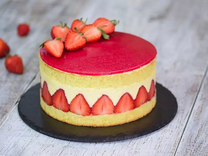 Fraisier Strawberry Cakes