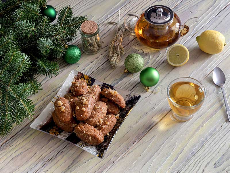 26+ Greek Christmas Foods And Desserts (+ Kourambiethes/Greek Christmas Cookies)