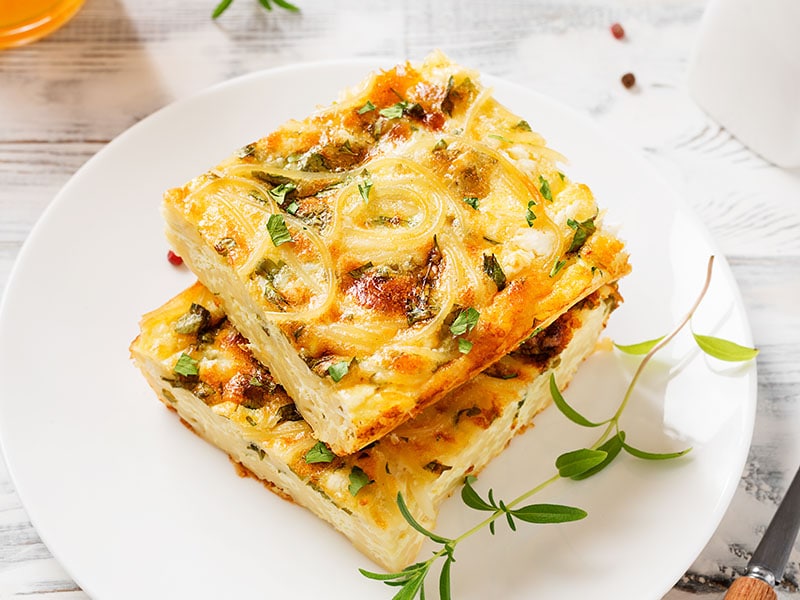 17 Best Pairings With Breakfast Casserole (+ Yogurt Parfait)