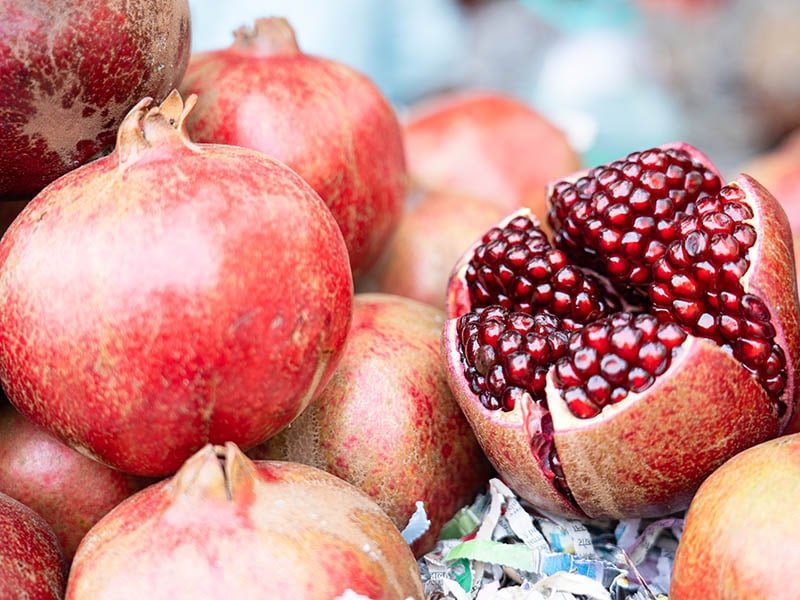 Cut A Pomegranate