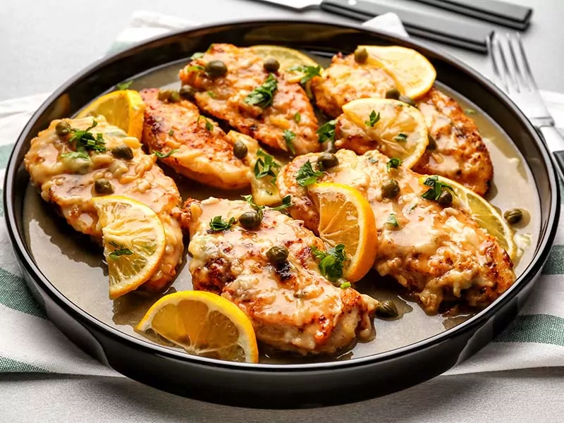 22 Quick and Easy Italian Chicken Recipes (+ Crockpot Tuscan Chicken)