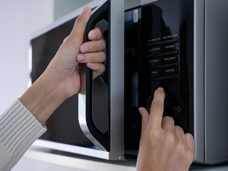 How To Microwave Hot Pockets Proper Instructions 2023