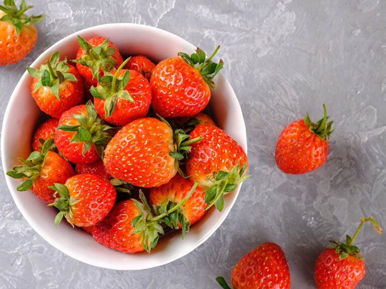 Ultimate Guide to Keeping Strawberries Fresh in 2024