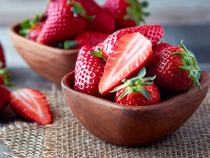 How To Cut Strawberries