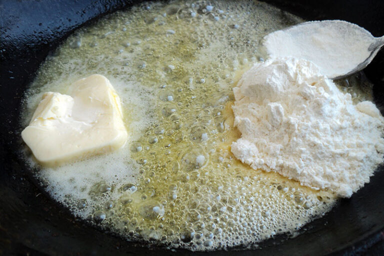 Bechamel Sauce Cooking