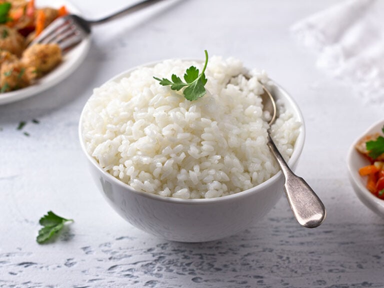 Serving Size of Rice per Person Expert Guide 2024
