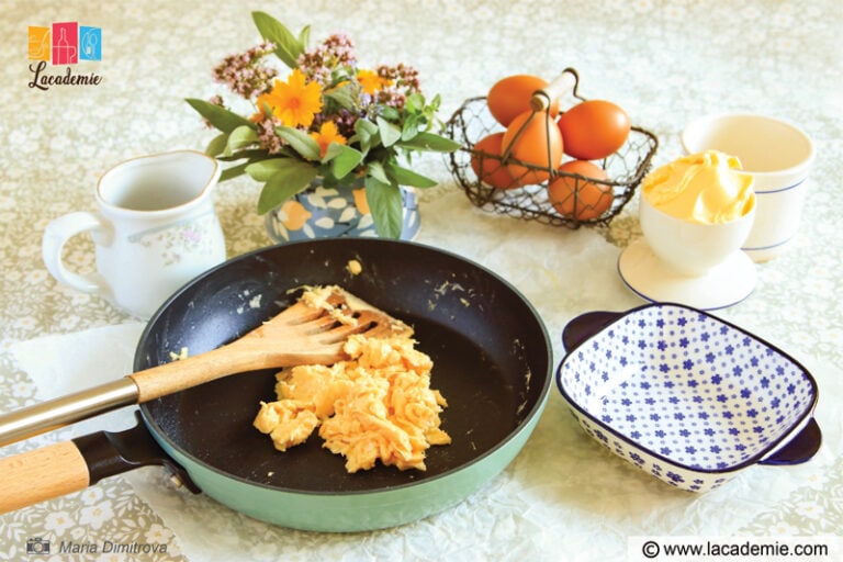 Spatula To Stir The Eggs