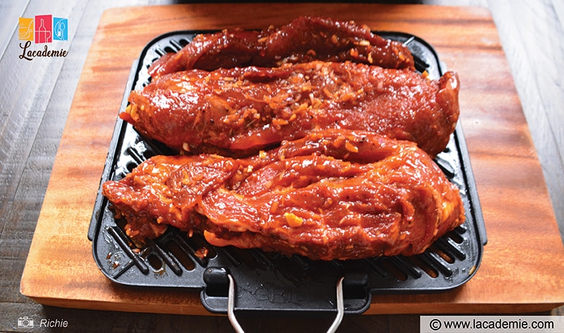 Arrange Marinated Pork Evenly