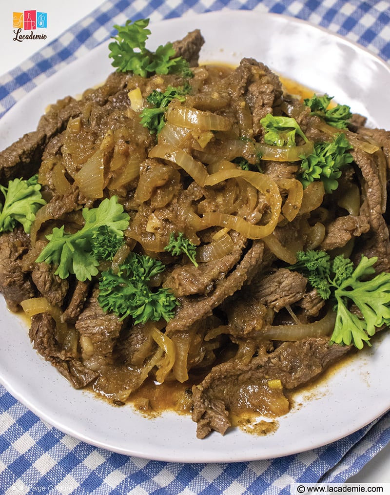 Bistec Encebollado 