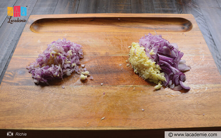 Mince Of Shallot And Garlic