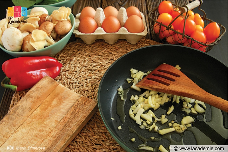 Best Spinach, Mushroom, and Egg Breakfast Skillet