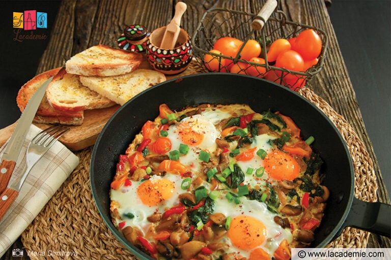 Season And Serve Your Egg Skillet