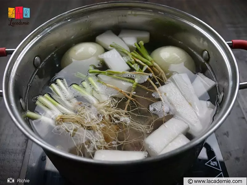 How To Cook Pork Bone Broth