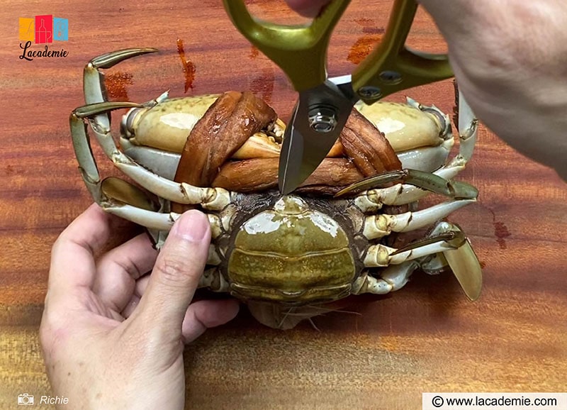 Pierce The Crabs Apron