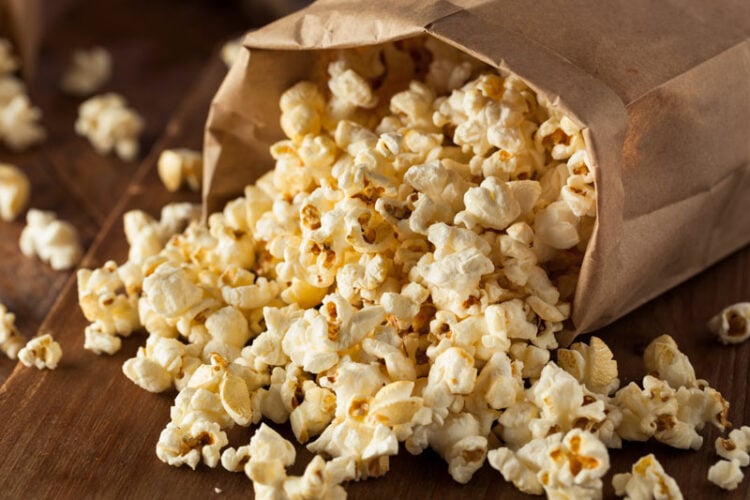 Kettle Corn Vs. Popcorn What Makes Them Different 2023
