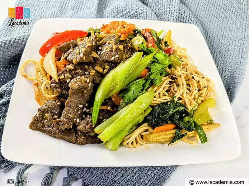 Vietnamese Stir-Fried Noodles with Beef Recipe (Mì Xào Bò)