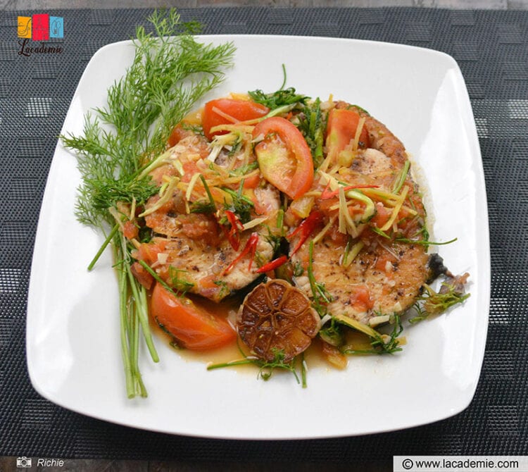 How to Make Vietnamese Mackerel in Tomato Sauce