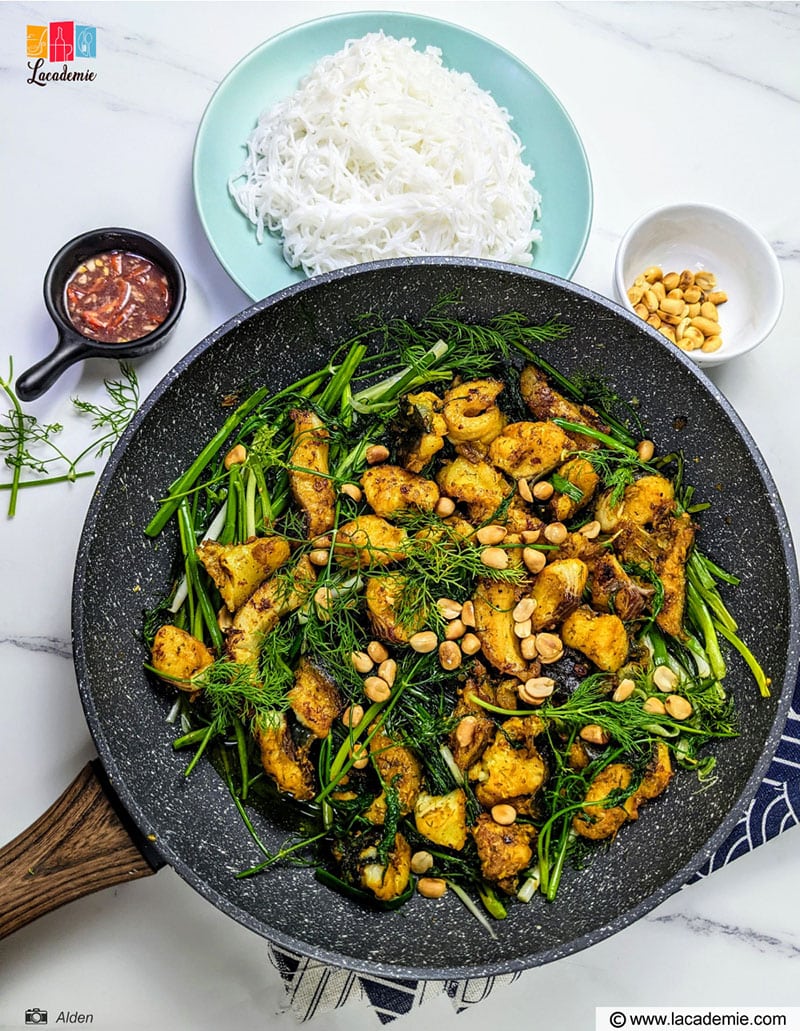 Turmeric Fish With Dill And Noodles