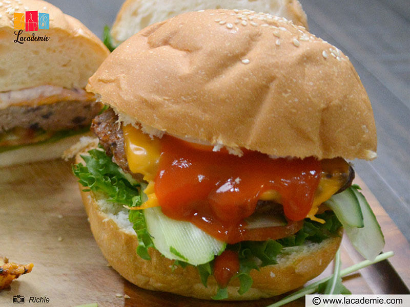 Easy, Quick, And Juicy Air Fryer Hamburgers