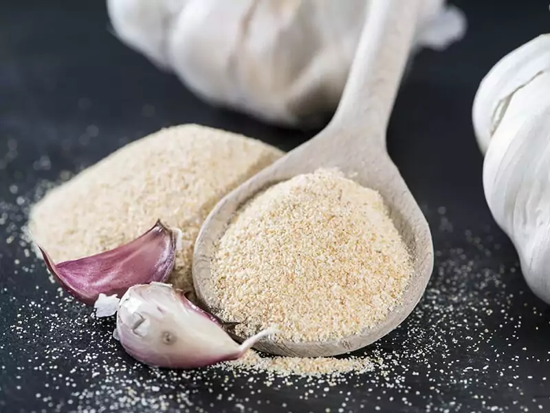 Making Garlic Powder