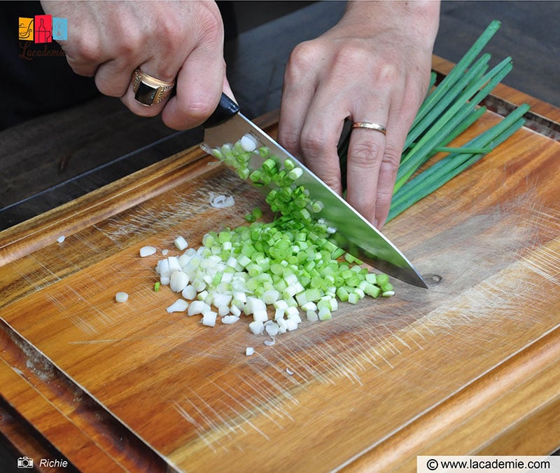 Slice The Scallions