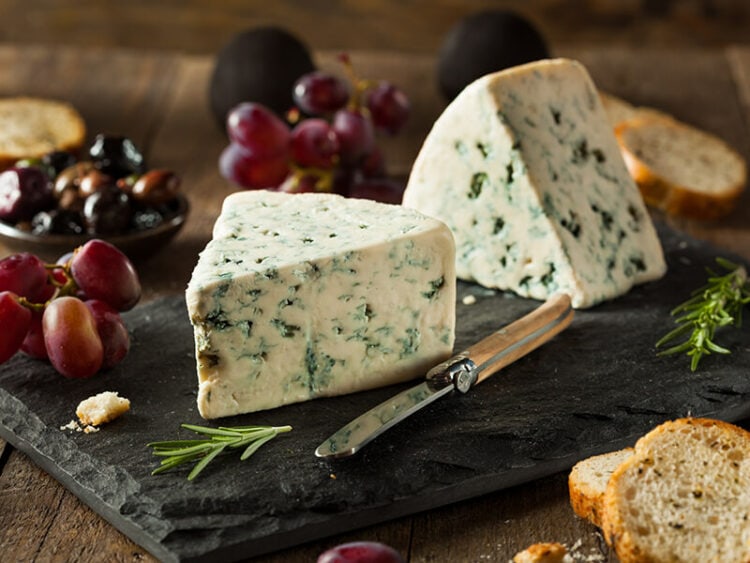 Top 12 Cheeses for the Perfect Pizza in 2024