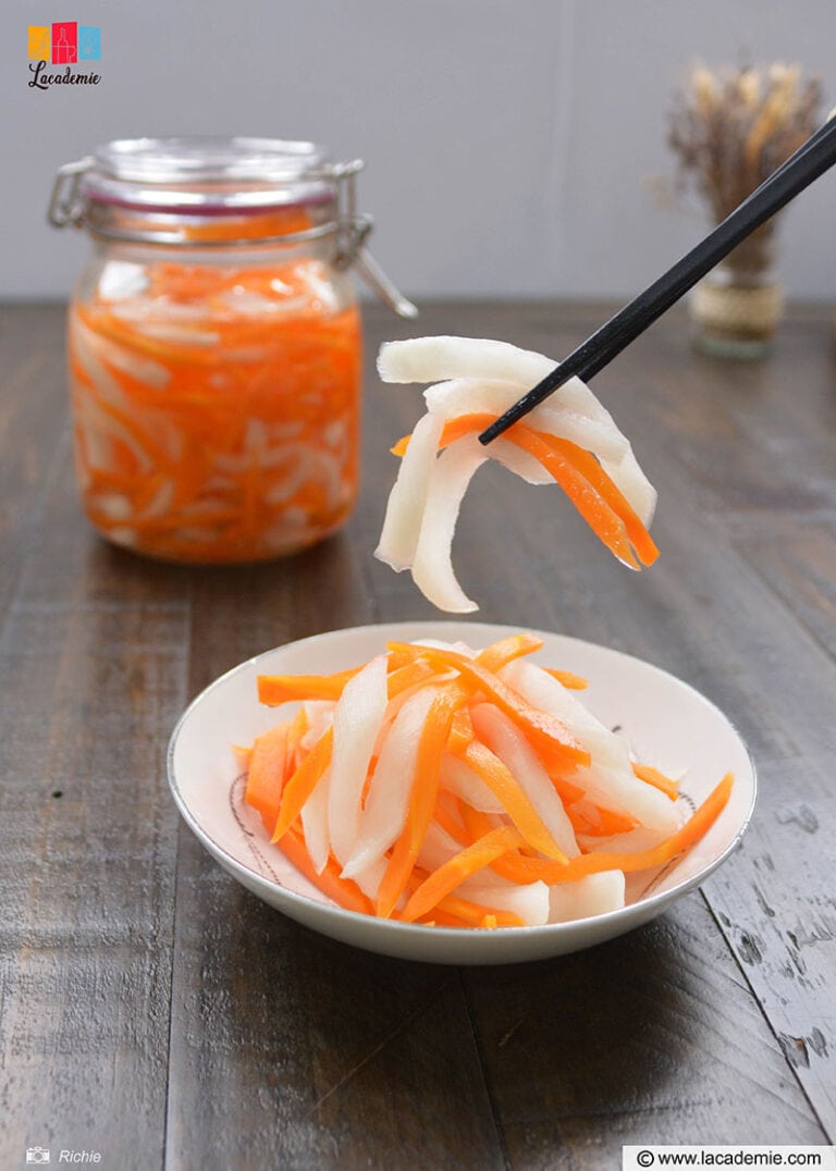 Vietnamese Đồ Chua Pickled Carrots & Daikon Recipe