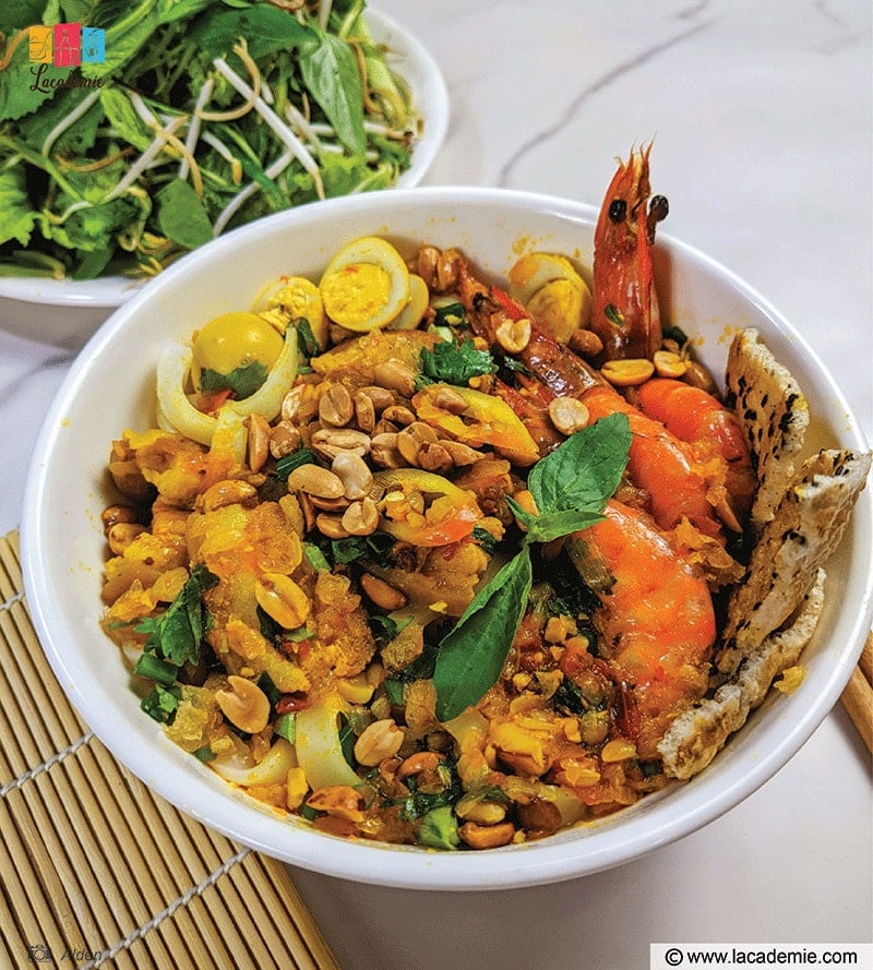 Quang Noodles And Shrimp