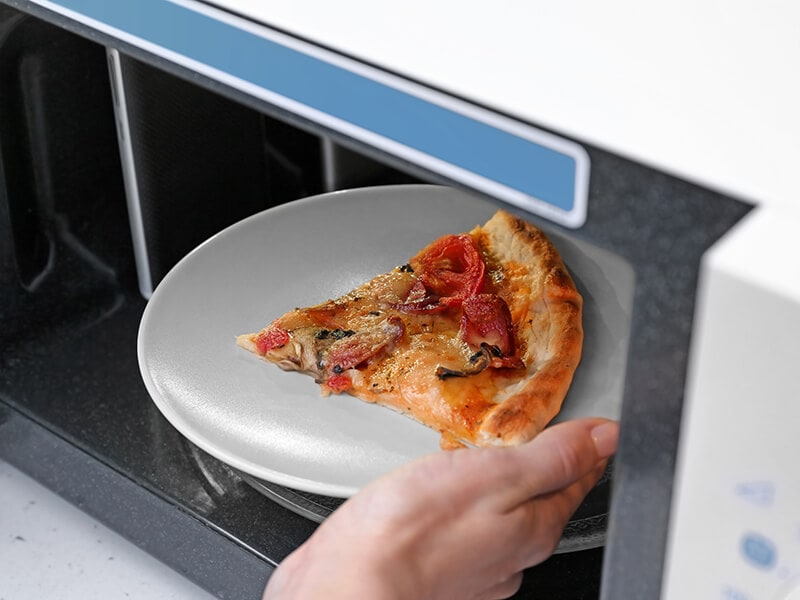 Reheating Pizza In Microwave