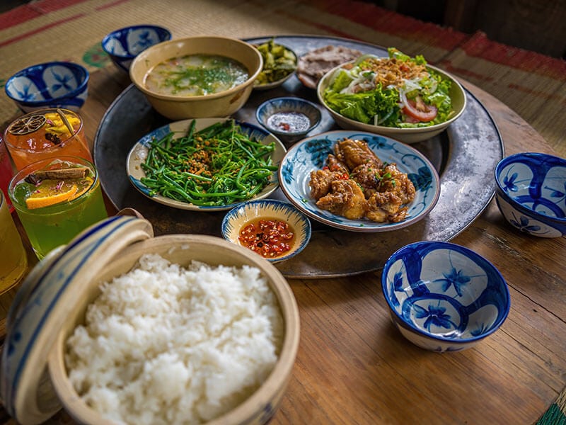 Typical Vietnamese Family Meals