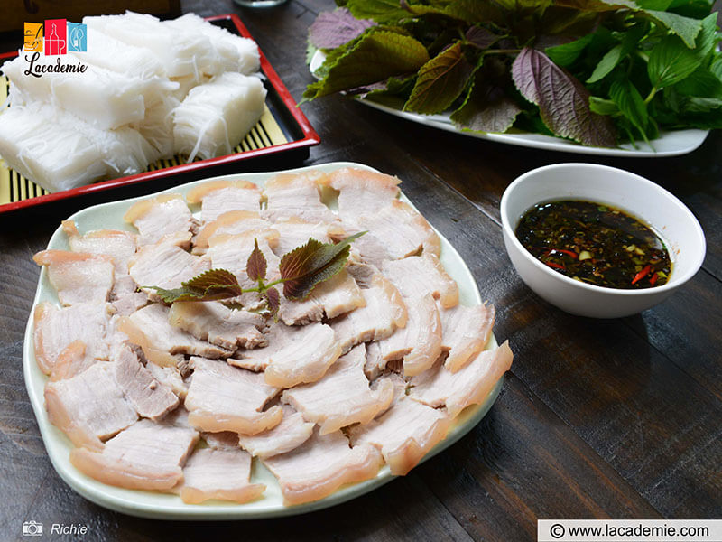 Boiled Pork Belly With Garlic Sauce Recipe