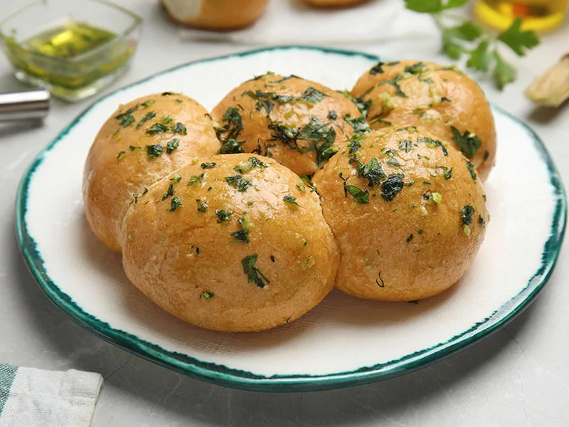Bread Pampushky Garlic