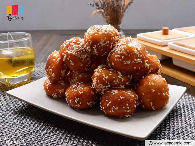 Enjoy Vietnamese Sesame Balls