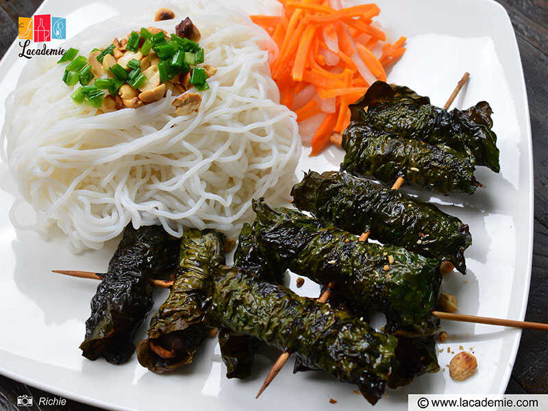 Grilled Beef Wrapped In Betel Leaves (Bò Nướng Lá Lốt)
