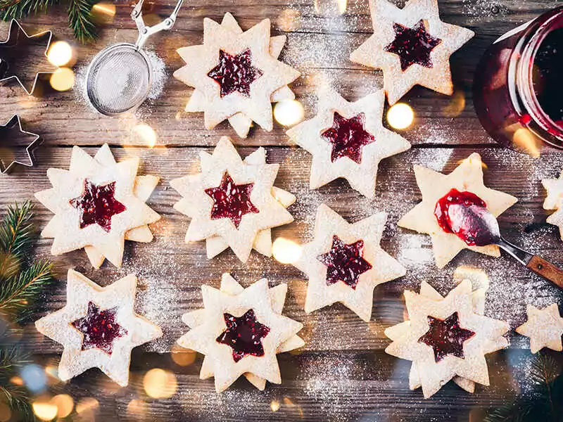 Linzer Cookies