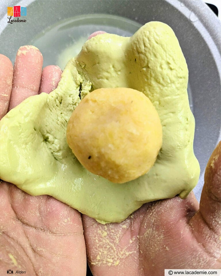 Mung Bean Ball In The Center