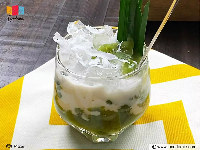 Vietnamese Cendol Dessert (Chè Bánh Lọt)