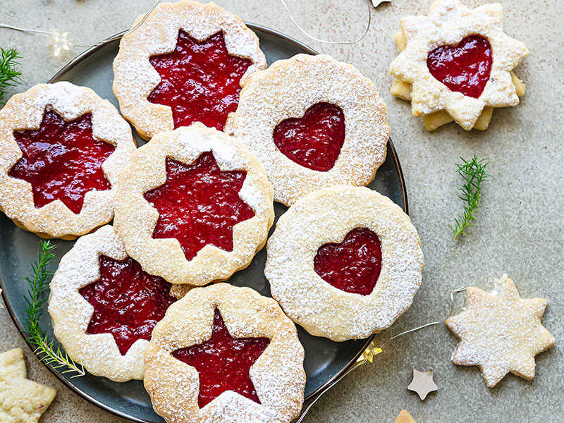 Linzer Cookies